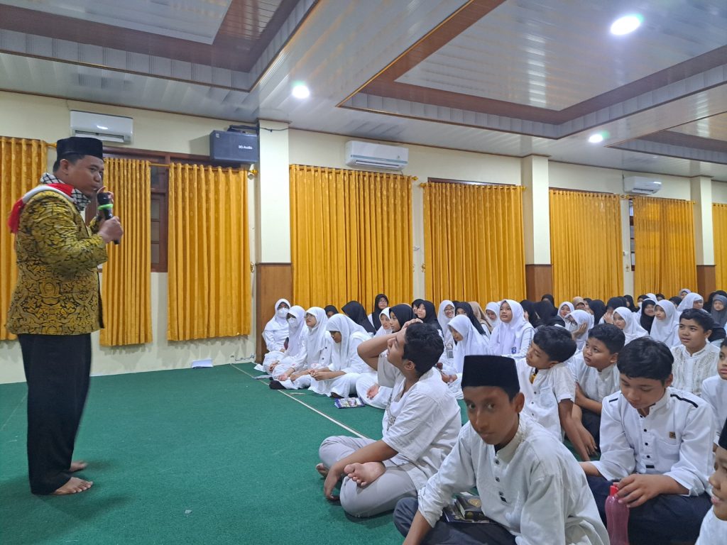 Ramadan Camp Bersama Siswa SMP Muhammadiyah PK Solo