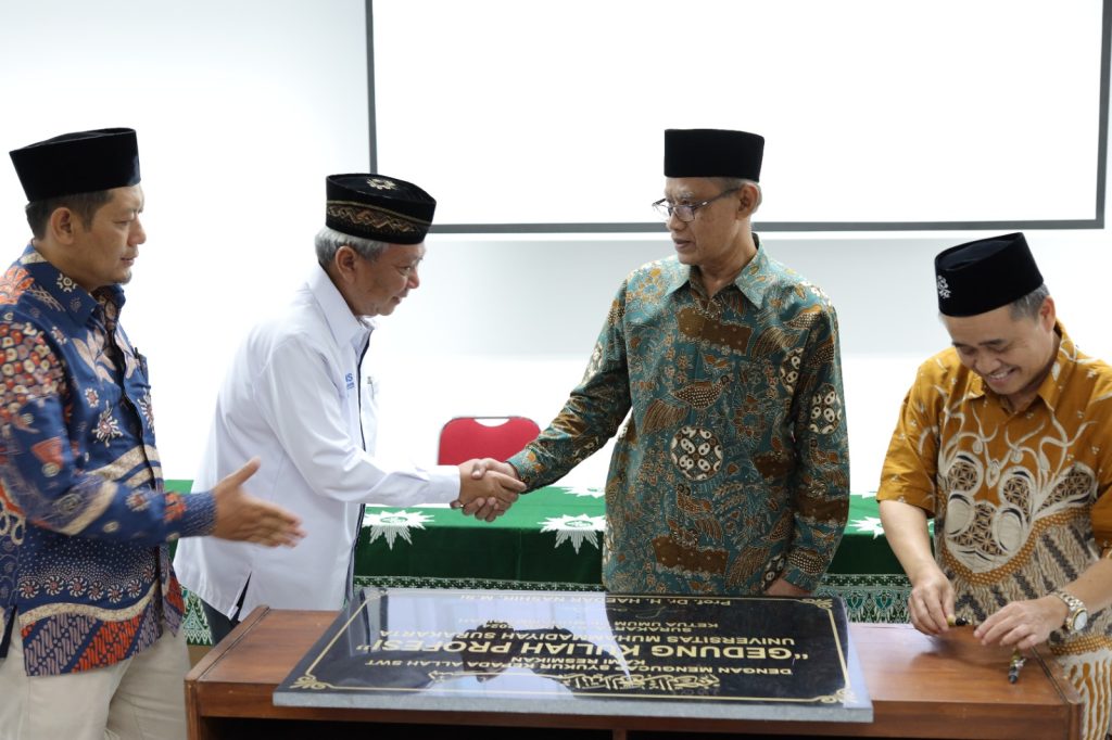 Prof. Haedar Nashir Resmikan Gedung Pendidikan Profesi UMS dan Beri Tausiyah Ramadan