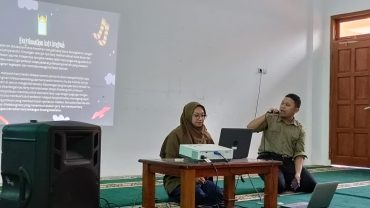 Tunjukkan Cinta Literasi dengan Bedah Buku