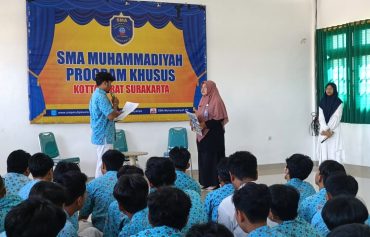 Pererat Silaturahmi, SMA Muhammadiyah PK Solo Gelar Halalbihalal bagi Guru dan Siswa
