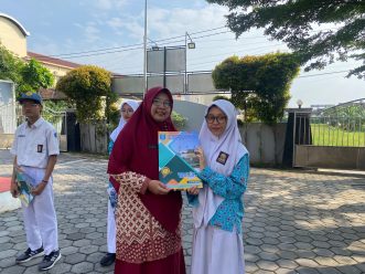 Hilmya Kinan Mumtaza, Pelajar yang Jago Membuat Komik…