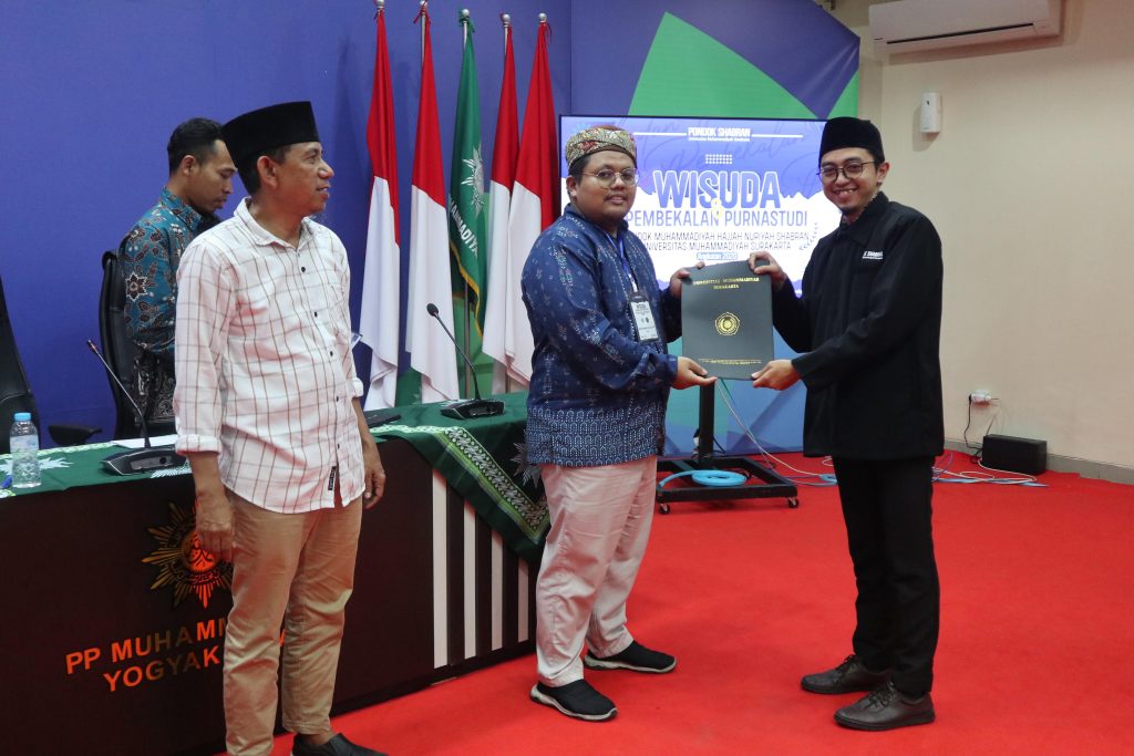 Pondok Shabran UMS Mewisuda 26 Kader Terbaik di Kantor PP Muhammadiyah Yogyakarta