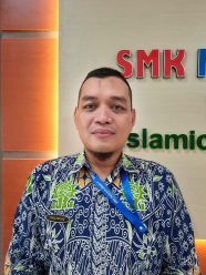 Kepala SMK Muhammadiyah 4 Solo, Tofiq Choliq.