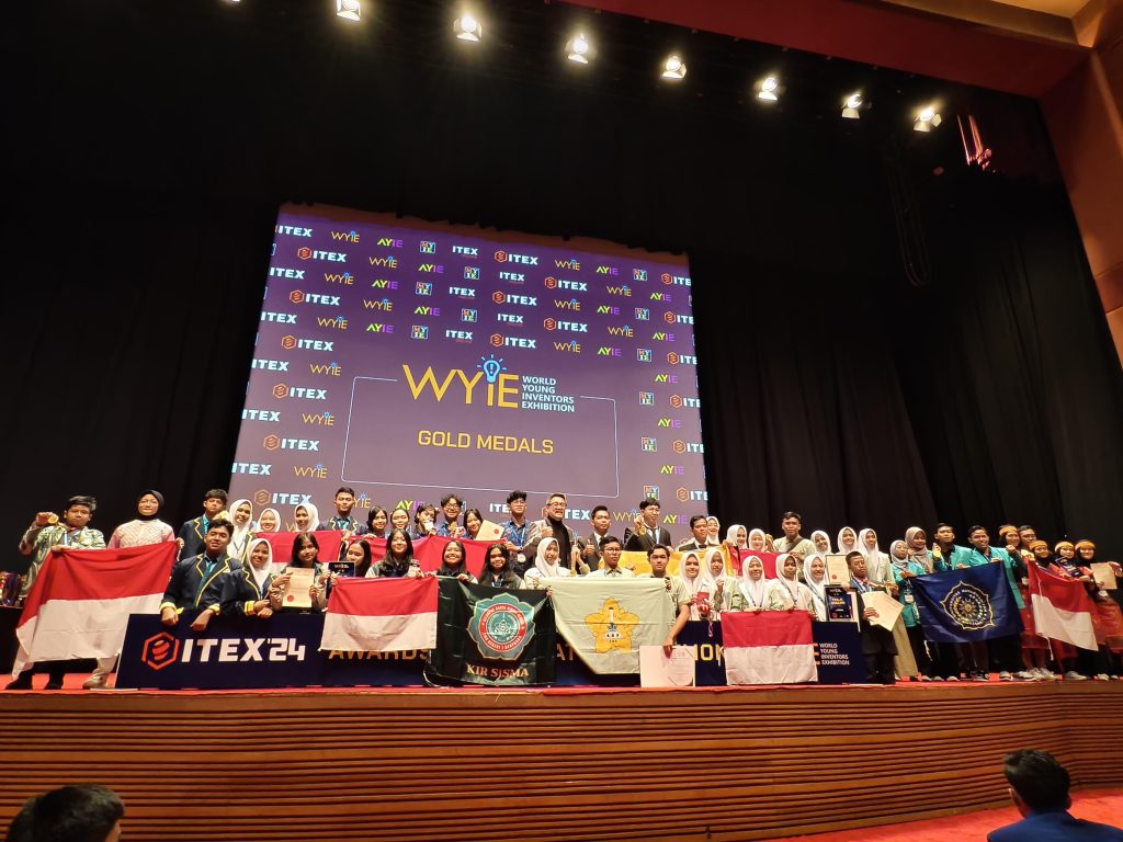 Mendunia! UMS Boyong 2 Medali Emas pada Ajang Inovasi di Malaysia