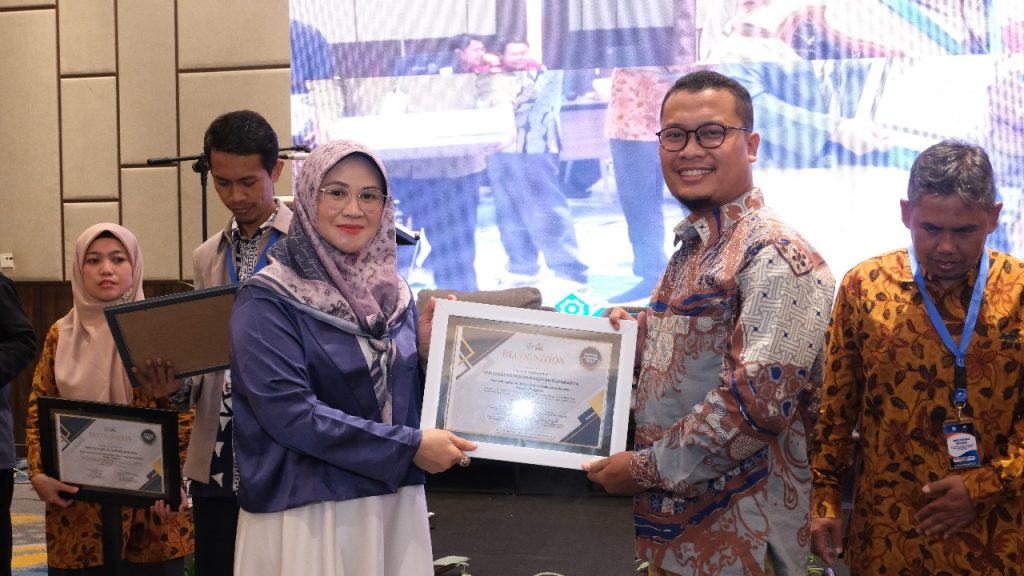 PAI UMS Raih Penghargaan Manajemen Terbaik pada PPPAI Awards