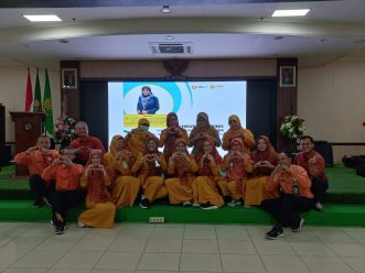Diklat RS PKU Muhammadiyah Solo menyelenggarakan In House Training “Internalisasi Pendekatan Coaching” di RS setempat, 21 dan 26 Juni 2024. Acara tersebut diikuti 18 peserta yang berasal dari kepala bagian dan kepala instalasi rumah sakit.  