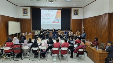 Bidang Tabligh dan Kajian Keislaman berkolaborasi dengan Korps Muballigh Mahasiswa Muhammadiyah PC IMM Kota Surakarta menyelenggarakan Workshop Penguatan Kompetensi Muballigh Mahasiswa Muhammadiyah di Ruang J. Seminar FKI Kampus II Universitas Muhammadiyah Surakarta (UMS), Sabtu 8 Juni 2024.