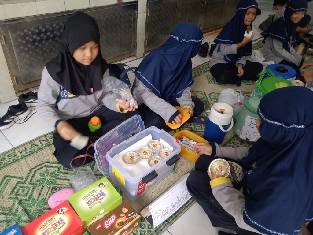 Market Day SD Muhammadiyah PK Solo, Tak Sekadar Latih Jiwa Bisnis