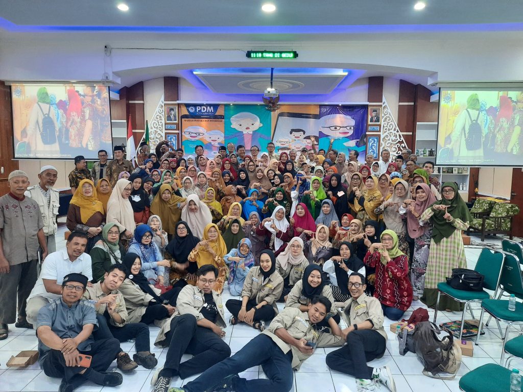 MPI PDM Solo dan Mafindo Sukses Gelar Akademi Digital Lansia