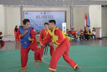 Unit Kegiatan Mahasiswa (UKM) Tapak Suci unit 003 Universitas Muhammadiyah Surakarta (UMS) menyelenggarakan Kejuaraan Antar Fakultas (Kejurtas) dengan tema “Bersinergi Tingkatkan Potensi, Cetak Pesilat yang Berprestasi Kobarkan Dakwah Tapak Suci”.