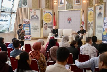 Dosen Muda Universitas Muhammadiyah Surakarta (UMS), Hardika Dwi Hermawan, menjadi narasumber agenda bergengsi Kementerian Pemuda dan Olahraga  (Kemenpora) pada acara Bincang Literasi yang bertemakan “Perpustakaan: Ruang Akselerasi Inovasi Kepemudaan.”