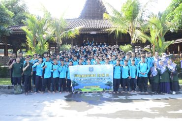Pupuk Keakraban, Siswa SMA Muh PK Outbound ke Rivermoon Klaten
