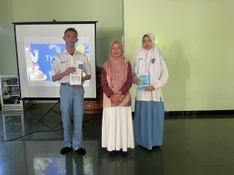 Pekan awal tahun ajaran baru 2024/2025, SMA Muhammadiyah Program Khusus (PK) Solo menyelenggarakan gebyar literasi di Masjid Mu'tashim Billah, Selasa (23/7/2024).