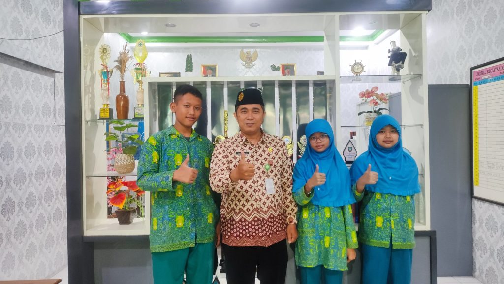 Tiga Siswa SD Muhammadiyah 2 Solo Jaga Asa Raih Gelar Lomba