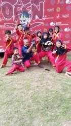 Sebanyak 19 siswa SD Muhammadiyah 1 Solo, Jawa Tengah berhasil mengharumkan nama sekolah penggerak di ajang Kejuaraan Pencak Silat UNS Open ke- X Tahun 2024.