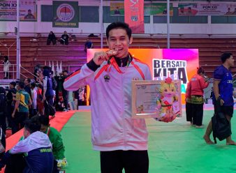 Guru SMP Muhammadiyah PK Solo Sabet Perunggu Pencak Silat PON XXI