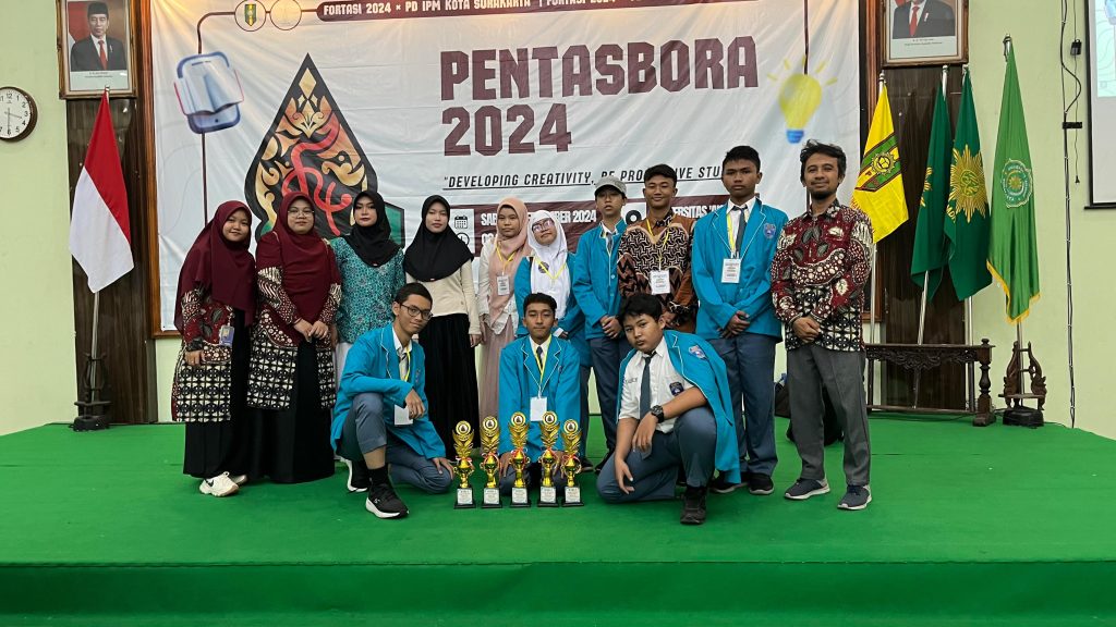 SMA Muhammadiyah PK Solo Rebut 5 Piala di Ajang Pentasbora