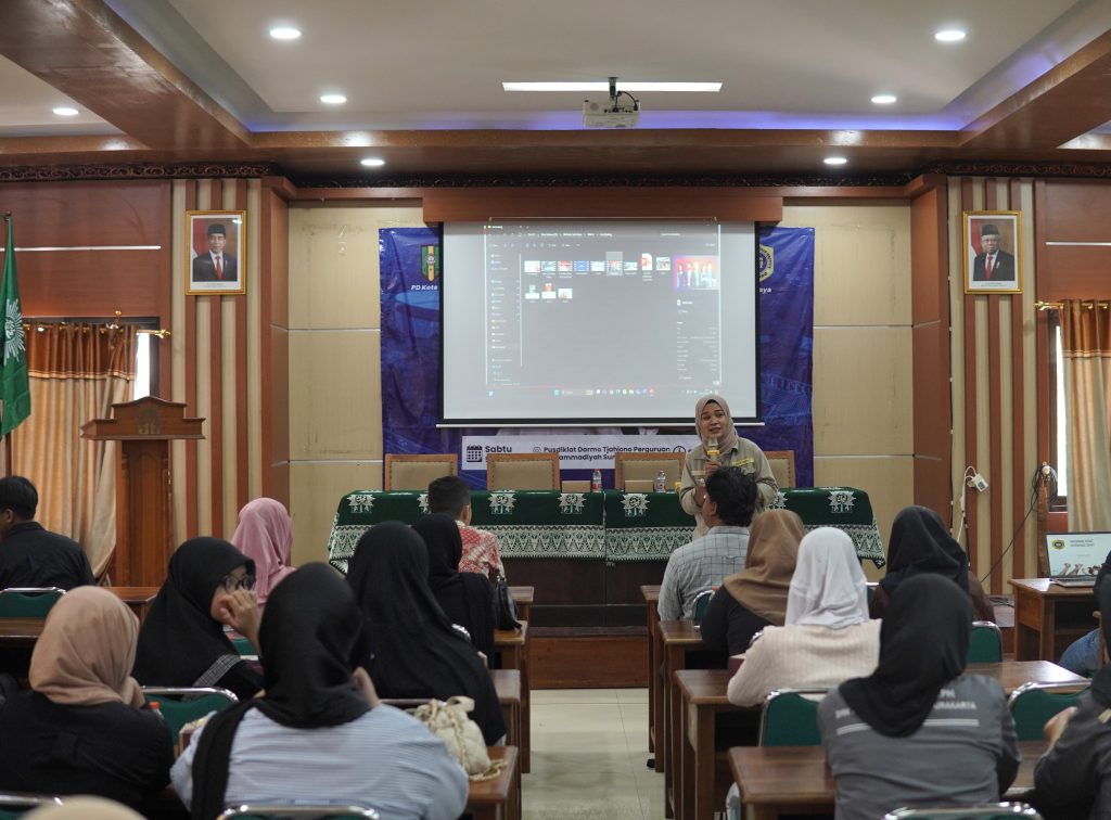Workshop IPM Solo-Mafindo: Ada Kaitan Erat antara Demokrasi dengan Cek Fakta…
