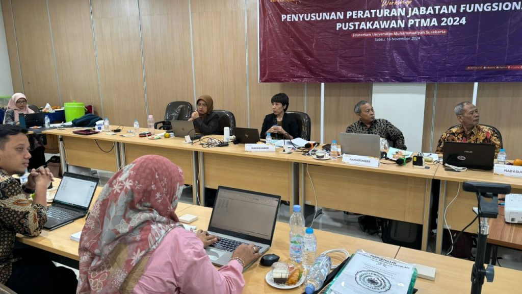 UMS Tuan Rumah Penyusunan Peraturan Jabatan Fungsional Pustakawan PTMA 2024