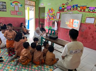 Kolaborasi Fisioterapi dan PAUD UMS: Edukasi Kreatif Anatomi Tubuh Anak Usia Dini