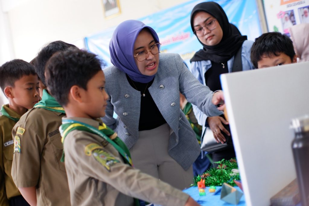 Murid Kelas IV SD Muhammadiyah PK Solo Gelar Festival Panen Hasil Belajar