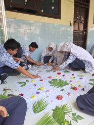 Kenalkan Ecoprint, SMP Muhammadiyah 2 Kolaborasi dengan SMK Muhammadiyah 5 Solo