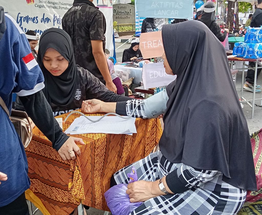 Fisioterapi UMS Gelar Expo Fisioterapi Komunitas, Beri 6 Layanan Gratis untuk Warga Solo
