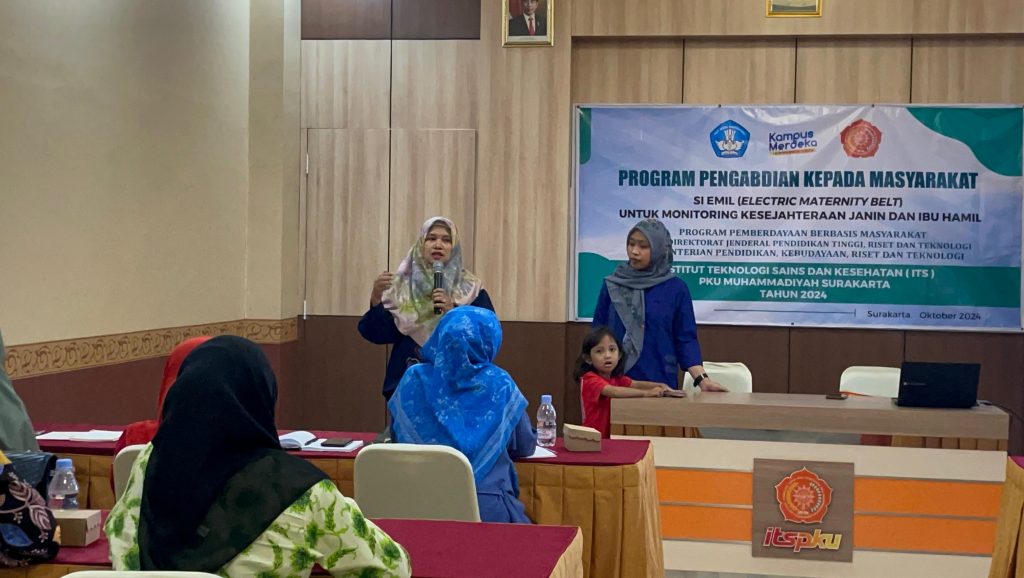 ITS PKU Solo Latih Deteksi Dini Ibu Hamil Risiko Tinggi dengan EMIL