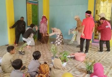 Aksi Teatrikal Warnai Peringatan Hari Pahlawan di SD Muhammadiyah 21 Solo