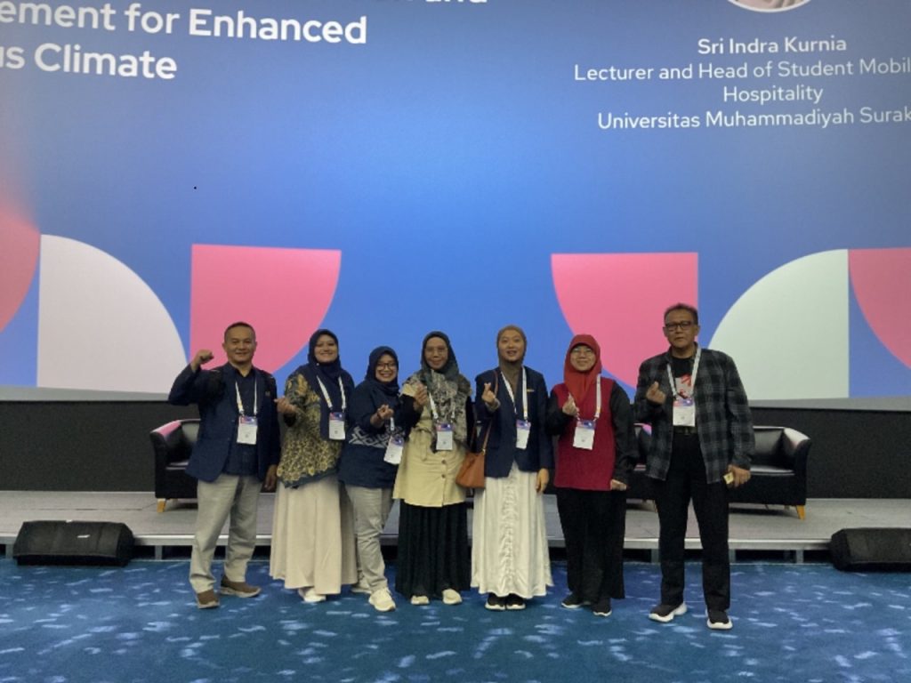 Kepala Bidang Mobilitas & Hospitalitas Mahasiswa Biro Kerjasama dan Urusan Internasional (BKUI) Sri Indra Kurnia, S.KM., MPH tampil sebagai presenter pada acara QS Higher Ed Summit : Asia Pasific 2024 di Macau University of Science and Technology, Macau SAR, China.