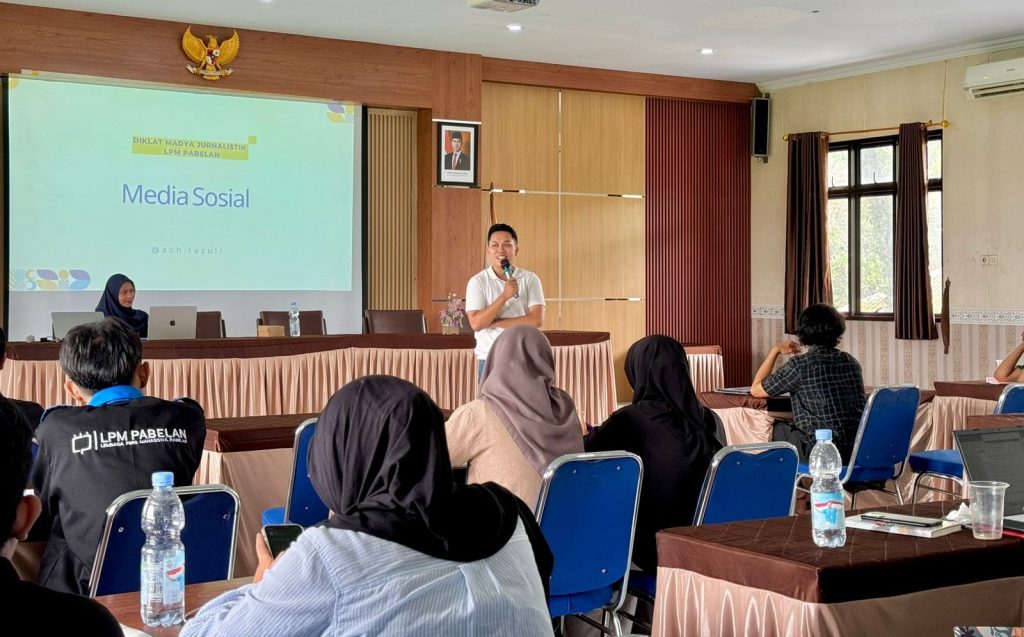 Humas UMS Tekankan Pentingnya Kreativitas Pengelolaan Medsos Pers Mahasiswa