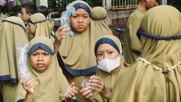 Gerakan Peduli Lingkungan, Mahasiswa Ilkom UMS Gelar Kampanye Pentingnya Memilah Sampah