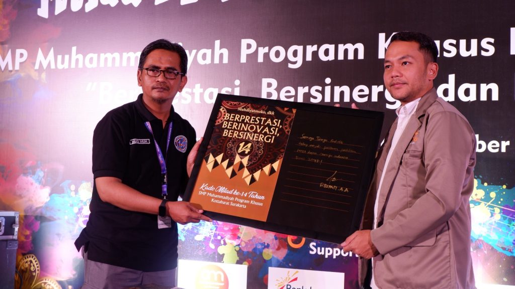 Respati Ardi Hadiri Milad dan Gelar Karya SMP Muhammadiyah PK Solo