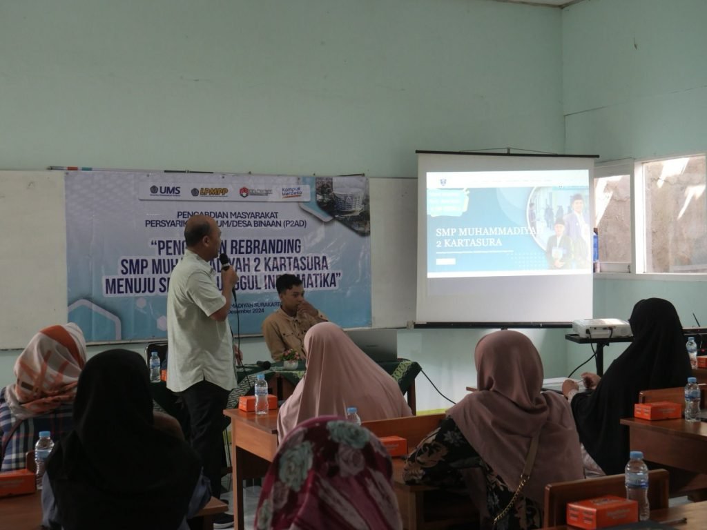 UMS Dukung Rebranding SMP Muhammadiyah 2 Kartasura Menuju Sekolah Unggul Informatika