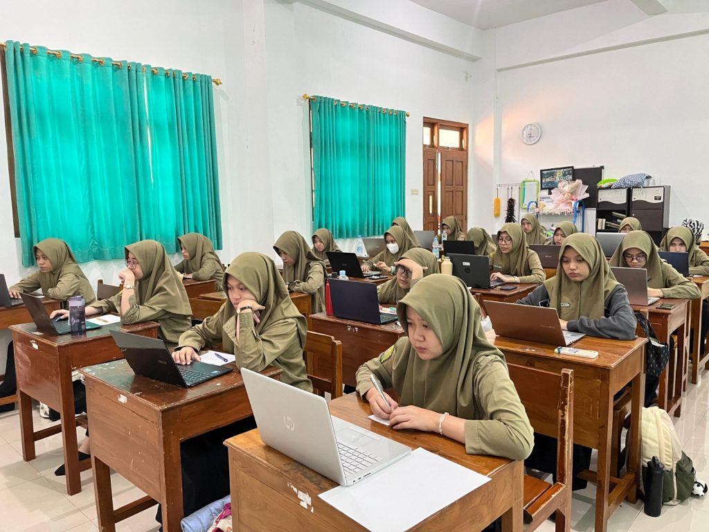Kenali Potensi Diri, SMA Muhammadiyah PK Solo Gelar Student Camp 2