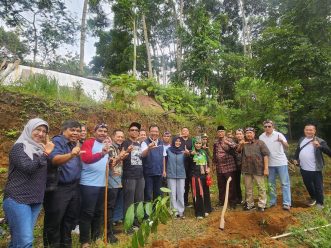 CSR IKA UMS Gandeng Boemi Matahati dan Sentul Innovation Centre Gelar Program Peduli Lingkungan