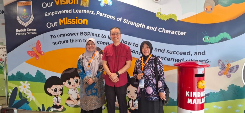 SD Muhammadiyah 1 Solo Studi Banding ke Singapura