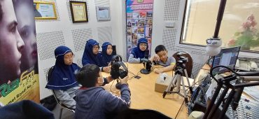 Seru, Murid SD Muhammadiyah PK Solo Ikut Siaran di Ria FM