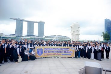 Siswa SMP Muhammadiyah PK Solo Ikuti Program Edutrip Internasional ke Singapura dan Malaysia