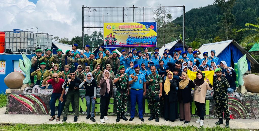 Siswa SMA Muhammadiyah 3 Solo Ikuti Latihan Kepemimpinan dan Bela Negara