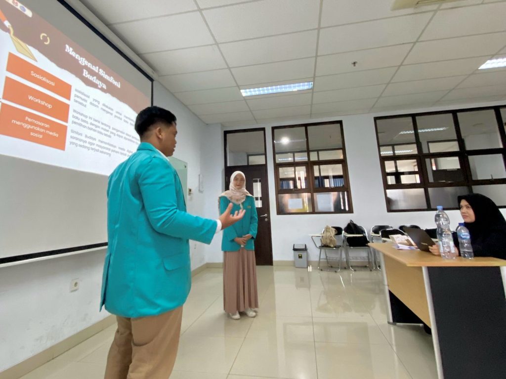 Mahasiswa Universitas Muhammadiyah Surakarta (UMS) meraih Bronze Medal pada Kompetisi Nasional InspireX Summit Fest 2025, dalam kompetisi esai nasional bertema “Innovating the Future: Tech-Driven Startups for Empowering Indonesia’s Digital Economy”.