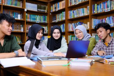 Tak Perlu Khawatir Biaya Kuliah! UMS Sediakan Beasiswa Pendidikan, Simak Panduan Lengkapnya