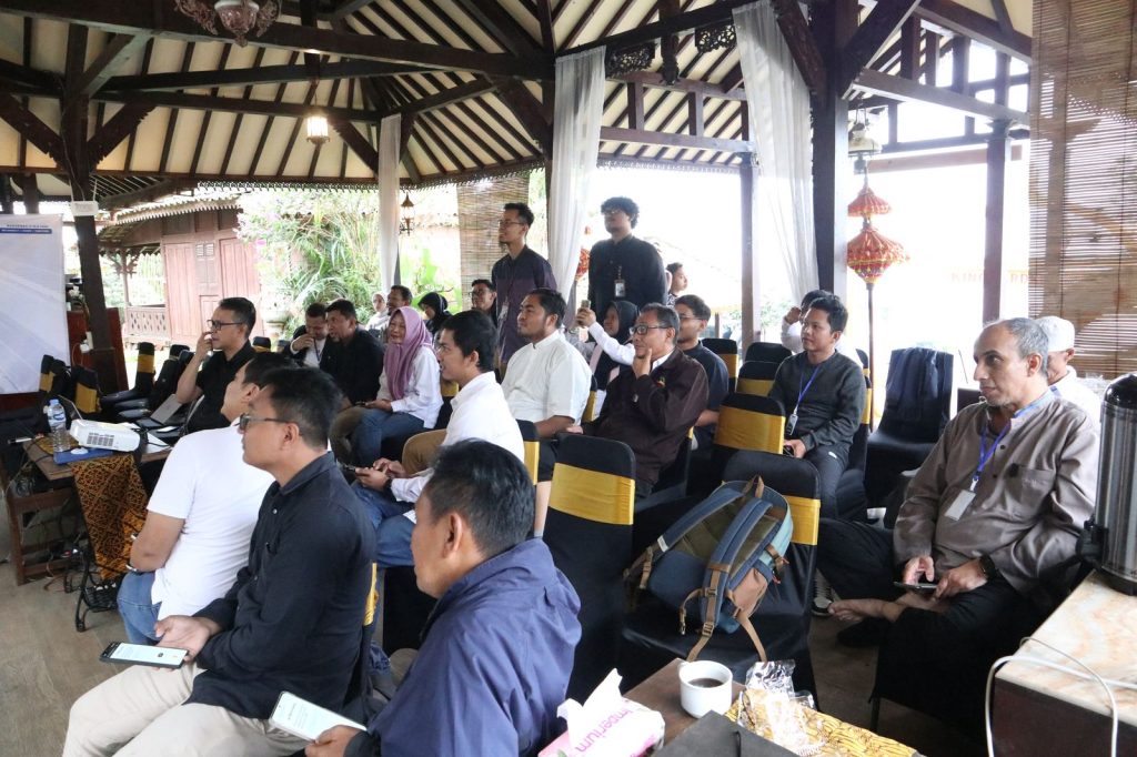 Antusiasme alumni UMS dalam sesi pemaparan pemeringkatan yang disampaikan oleh BHP UMS.