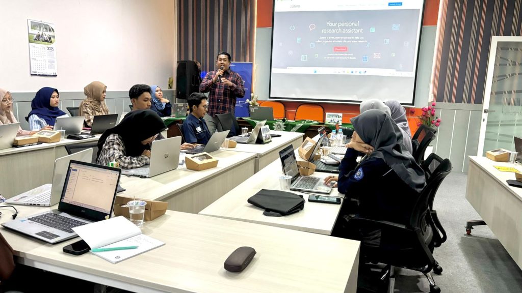 Tingkatkan Literasi Digital, Duta Perpustakaan UMS Ikuti Pelatihan Optimalisasi Pemanfaatan Database