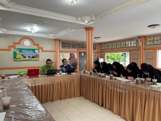 UMS Tingkatkan Literasi Keuangan Berbasis Green Economy di Sekolah Islam Thailand