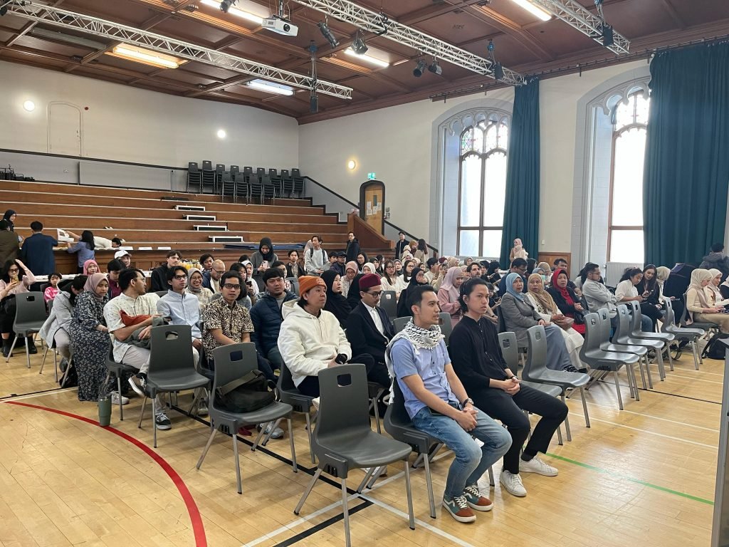Rendang dan Opor Menu Utama Halalbihalal Diaspora Indonesia di Edinburgh