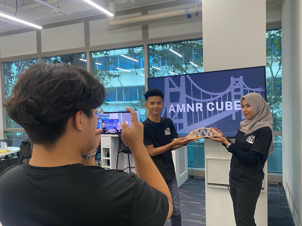 Tim Mahasiswa UMS Tembus 6 Besar di Ajang Internasional NTU Bridge Design Challenge 2025