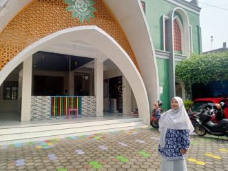 Surya Mentari Mendesain Pendidikan yang Paripurna