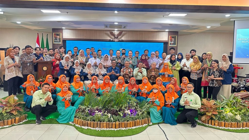 RS PKU Muhammadiyah Solo menjadi tuan rumah kegiatan Monitoring dan Evaluasi Mutu Layanan Fasilitas Kesehatan Rujukan Tingkat Lanjutan (FKRTL) Triwulan I Tahun 2025 yang diselenggarakan BPJS Kesehatan Cabang Solo.