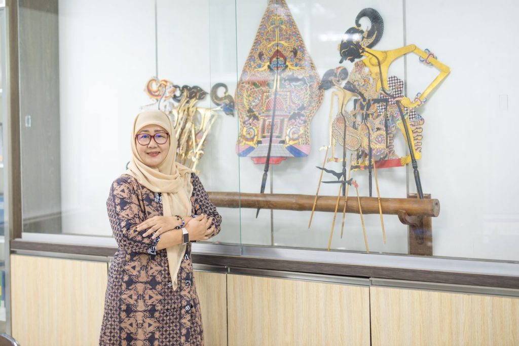 Refleksi Kritis Perjuangan Kartini Secara Dekolonial